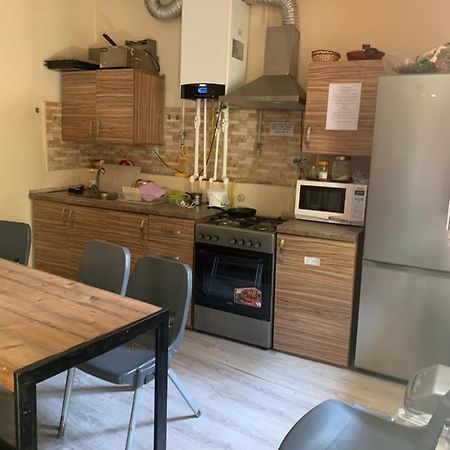 Hostel יירבאן מראה חיצוני תמונה